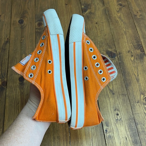 Whataburger orange sneakers kids big kid size 4 - Picture 5 of 9